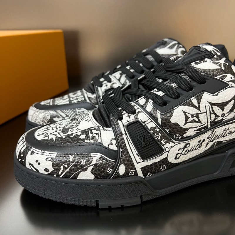 Louis Vuitton Sneakers